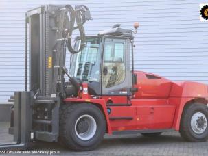 Chariot gros tonnage à fourches Kalmar DCG160-12 triplex