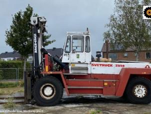 Chariot gros tonnage à fourches Svetruck 32120