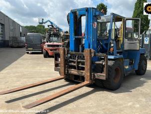 Chariot gros tonnage à fourches Svetruck 10.60-32