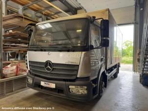 Fourgon avec parois et toit rigide Mercedes Atego