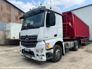 Pour semi-remorque Mercedes Arocs