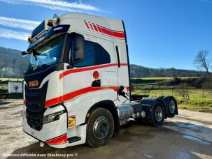 Pour semi-remorque Iveco S-WAY
