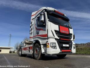 Pour semi-remorque Iveco Stralis