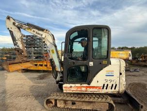 Mini-pelle Bobcat 328