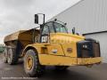 Tombereau articulé Caterpillar 735B