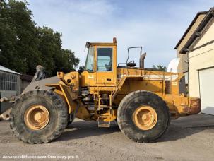 Chargeuse  Volvo L 220 D