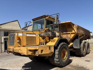 Tombereau articulé Volvo A 30 C 6x6