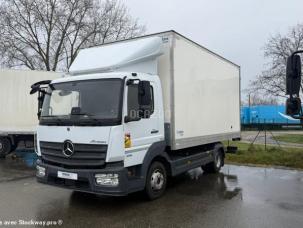 Fourgon avec parois et toit rigide Mercedes Atego