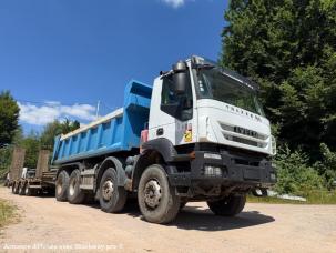 Benne basculante de chantier et de TP Iveco Trakker
