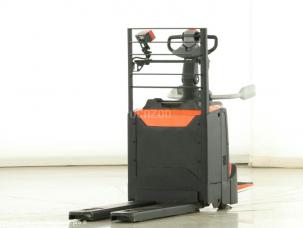  Toyota LPE-200