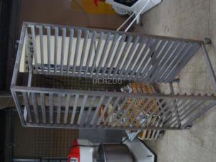 Chariot inox boulangerie