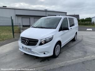 Fourgon avec parois et toit rigide Mercedes Vito