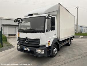 Fourgon avec parois et toit rigide Mercedes Atego