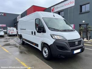 Fourgon avec parois et toit rigide Fiat Ducato