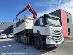 Benne basculante de chantier et de TP Iveco S-WAY