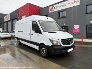 Fourgon avec parois et toit rigide Mercedes Sprinter