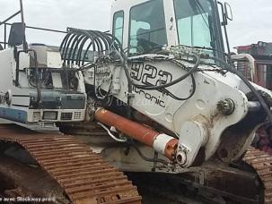Liebherr Diverses pièces détachées R922 LITRONIC