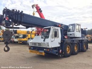 Grue mobile Krupp KMK 3050