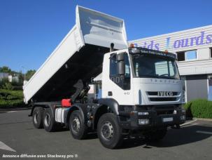 Benne basculante de chantier et de TP Iveco Trakker