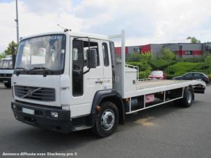 Porte-engins Volvo FL