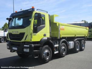 Benne basculante de chantier et de TP Iveco Trakker