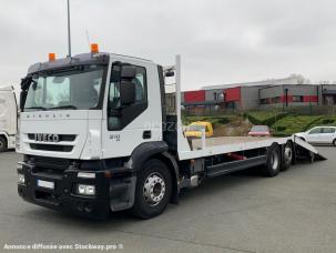 Porte-engins Iveco Stralis