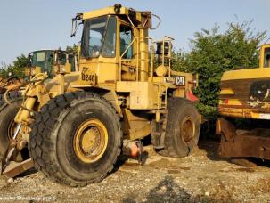 Compacteur à pneus Caterpillar 824C