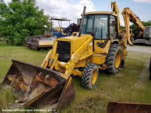 Tractopelle rigide John Deere 415