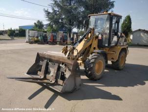 Chargeuse Caterpillar 908