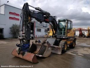 Pelle Volvo EW140C