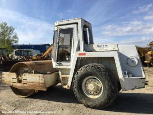 Compacteur monocylindre Bomag BW 214