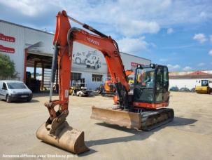 Pelle Kubota KX080-4