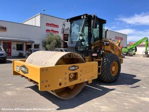 Compacteur monocylindre Caterpillar CS64B