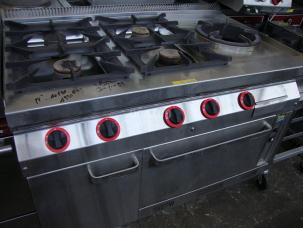 PIANO DE CUISSON 4 FEUX + WOK