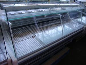 VITRINE REFRIGEREE 2m