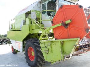 Moissonneuse-batteuse Claas Dominator 86