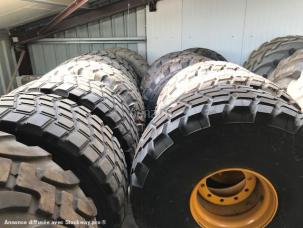 Pneus Michelin 24R20.5 XS