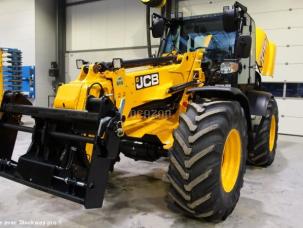  Jcb TM 320 S  145 CV