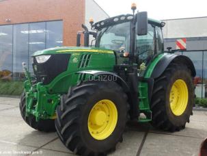 Tracteur agricole John Deere 6215 R ComandPro