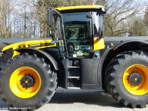Tracteur agricole JCB Fastrac 4220 Tier 5 + front pto