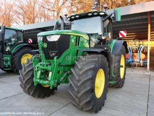 Tracteur agricole John Deere 6R215