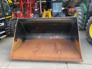 Curage rotatif JCB 3200 litres 2.6 m Qfit