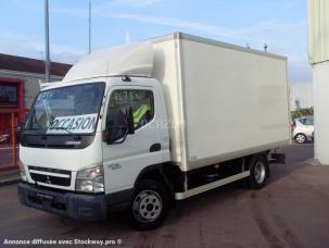 Fourgon avec parois et toit rigide Mitsubishi Fuso Canter