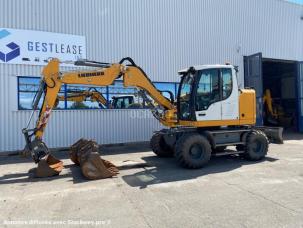 Pelle  Liebherr A910 compact