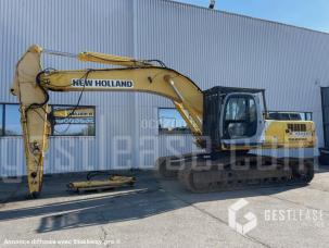 Pelle  New Holland E 385