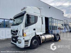 Pour semi-remorque Iveco Stralis