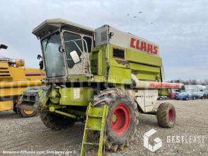 Moissonneuse-batteuse Claas DOMINATOR 114CS