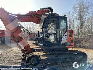 Pelle Hitachi ZX135US