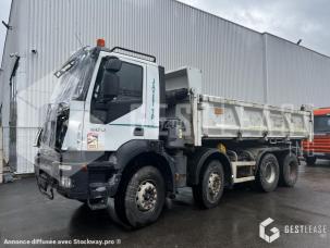 Benne basculante de chantier et de TP Iveco TRAKKER 500