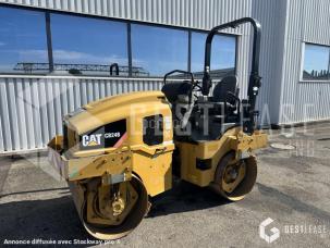 Compacteur tandem Caterpillar CB24B